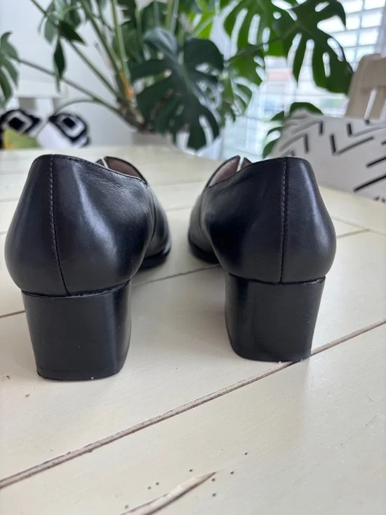 Strictly Comfort Casual Slip On Loafers Women’s 7 M Black Leather - Picture 4 of 15